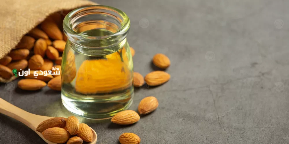 ضيفي قطرات من زيت اللوز على كريمك المفضل