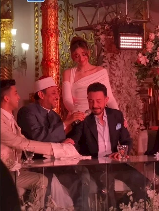 ملك أحمد زاهر