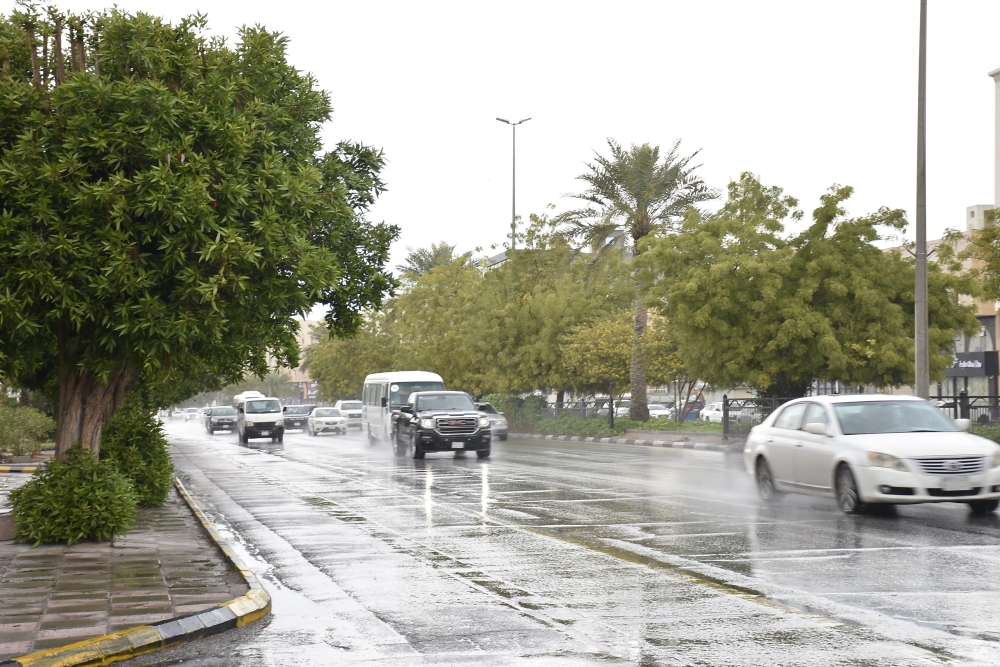 توقعات بهطول أمطار متوسطة إلى غزيرة في الرياض