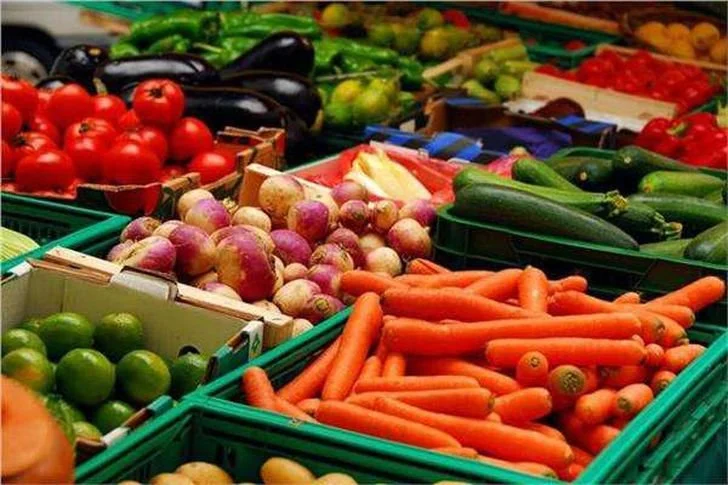 أسعار الخضراوات والفاكهة اليوم 
