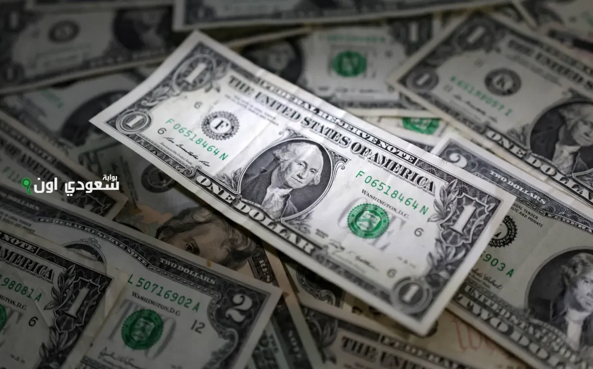الدولار يحقق مكاسب أسبوعية نتيجة التوترات الجيوسياسية بالشرق الأوسط