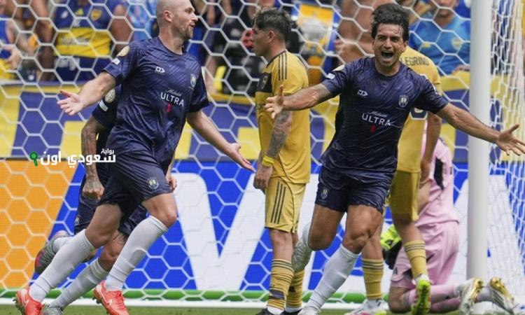 بوكا جونيورز مع أوكلاند سيتي