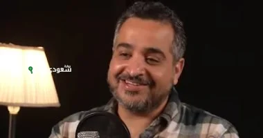 المؤلف والكاتب محمود عزت