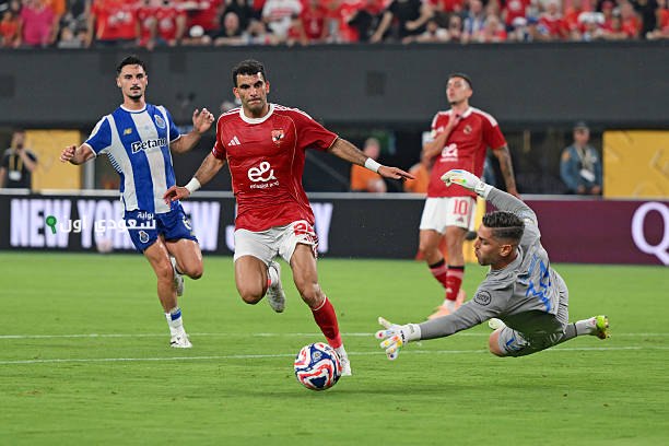 الأهلي يتعادل مع بورتو