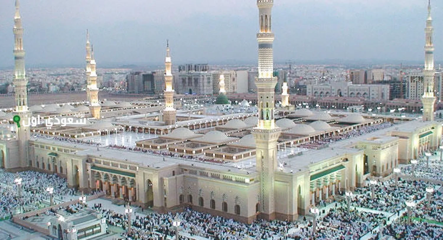 المدينة المنورة تتزين بالبياض وتعزز جمالها العمراني