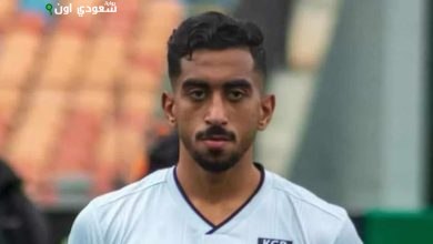 لاعب كرة القدم سيف العجوز
