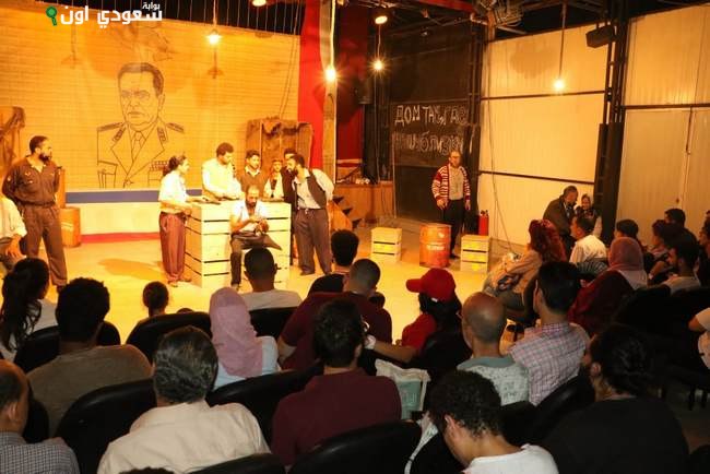 فرقة قصر ثقافة روض الفرج تعرض مسرحية "أول من رأى الشمس" في المهرجان القومي للمسرح