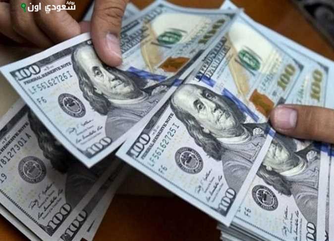 صدمة الدولار متابعة لحظية لسعر العملة الخضراء مقابل الجنيه المصري اليوم في السوق