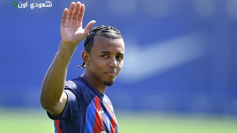 كوندي يعلن بفخر تجديد عقده مع برشلونة حتى عام 2030 ويسعد الجماهير بالتأكيد