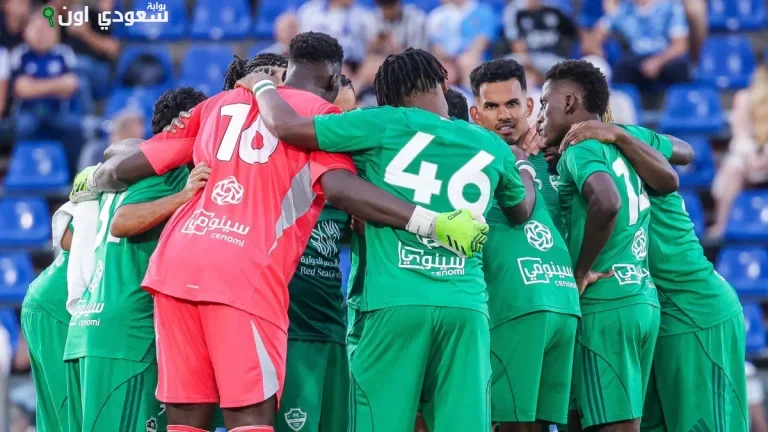 الصورة الرئيسية للمقال: تعليق ناري يهاجم الهلال بسبب ثلاث عجائب غير متوقعة تحدث فقط مع الزعيم