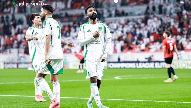 تشكيل الأهلي ضد إلتشي: البريكان يتصدر هجوم الراقي في مباراة مثيرة بالدوري السعودي