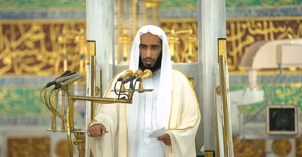 إمام المسجد النبوي يدعو المسلمين للتوحيد ويبين أهمية التمسك بالعقيدة إمام المسجد النبوي يدعو المسلمين للتوحيد