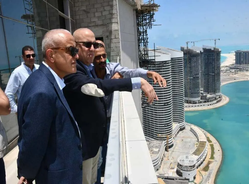 وزير الاسكان بمدينة العلمين الجديده