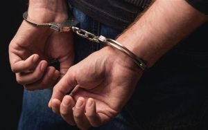 لقبض على شخصين بمكة نشروا إعلانات حج وهمية للنصب والاحتيال