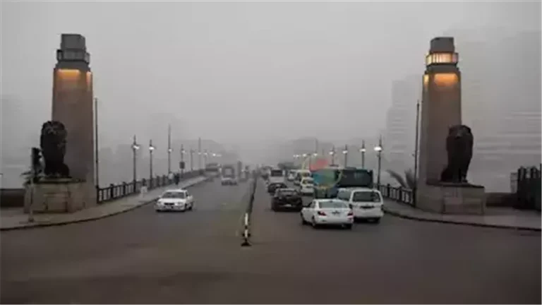 الأرصاد الجوية تتوقع طقس مائل للحرارة مع نشاط رياح وشبورة صباحية