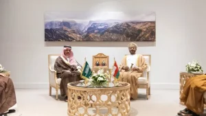 وزير خارجية السعودية ونظيره العماني