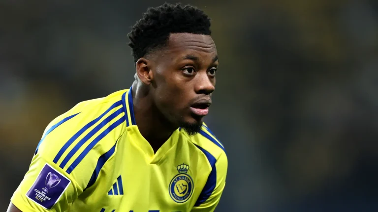 مهاجم النصر، دوران