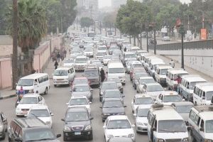 تأخر حركة السيارات في شوارع وميادين القاهرة والجيزة