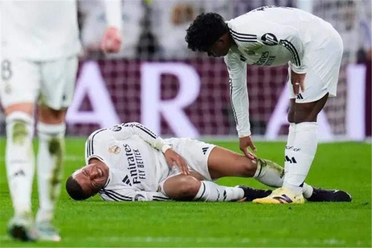 اصابه مبابي