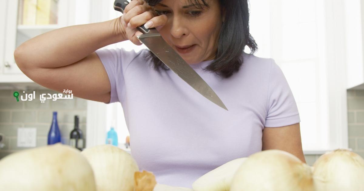 سبب تأثير البصل على العين