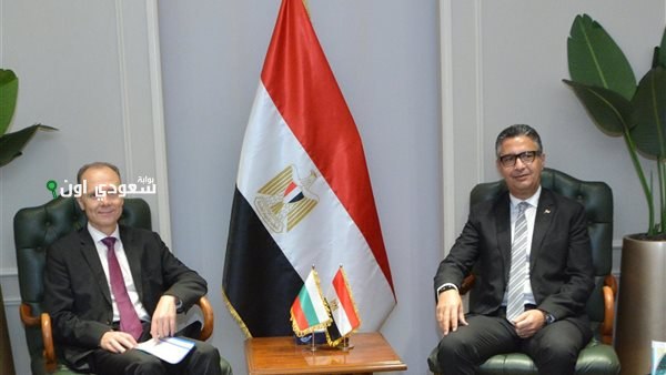 سفير بلغاريا ووزير التموين المصري يبحثان آليات زيادة توريد القمح لمصر