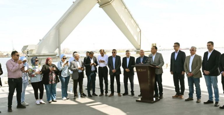 افتتاح رصيف عباس بميناء غرب بورسعيد