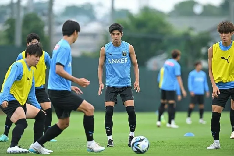 كاواساكي فرونتال