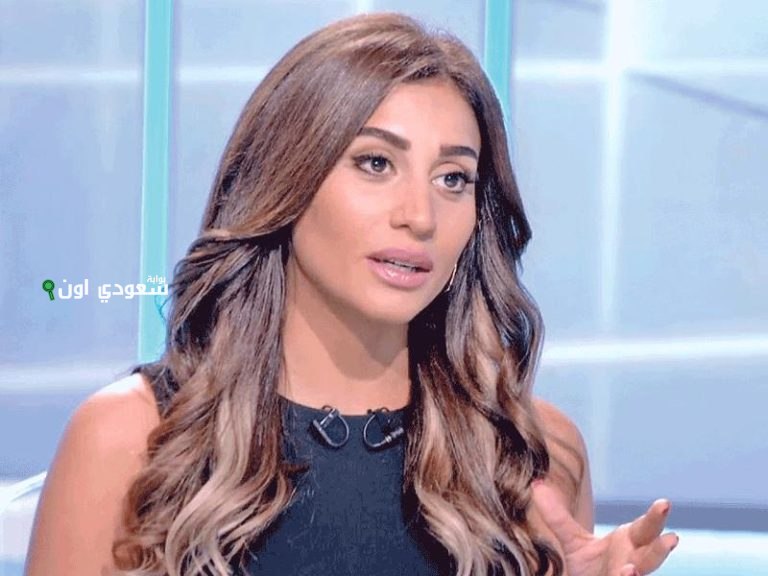 الفنانة دينا الشربيني