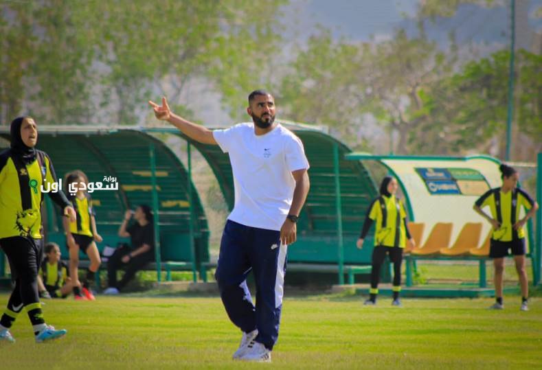 المدرب عادل حسين