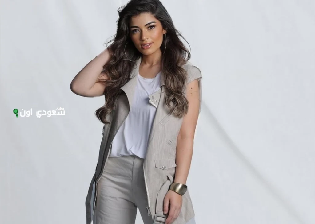 ليلى أحمد زاهر تكتسح