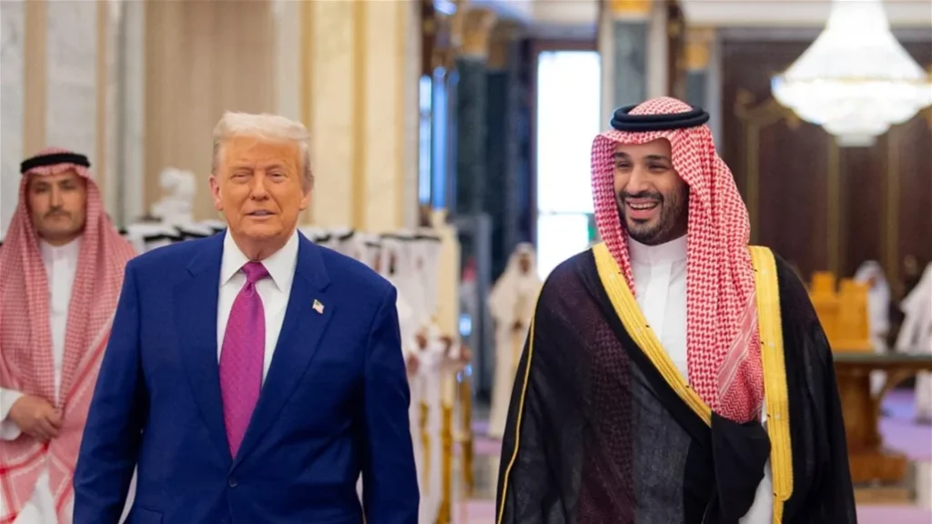ولي العهد يرافق الرئيس