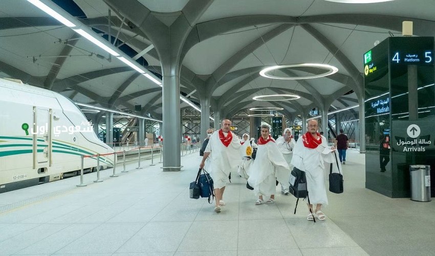 ضبط مواطن لنقله 15 وافدًا مخالفًا لأنظمة الحج والعمرة