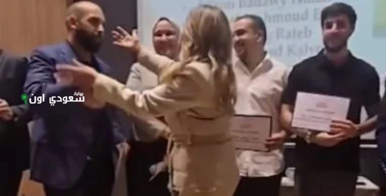 ليلى علوى تحتفل بنجاح ابنها