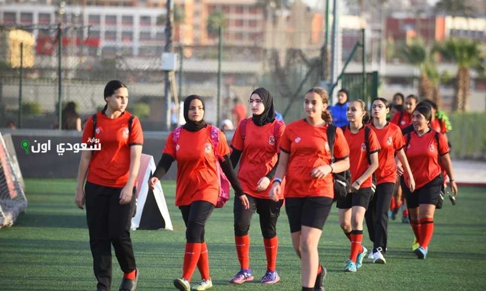 فريق الكرة النسائية