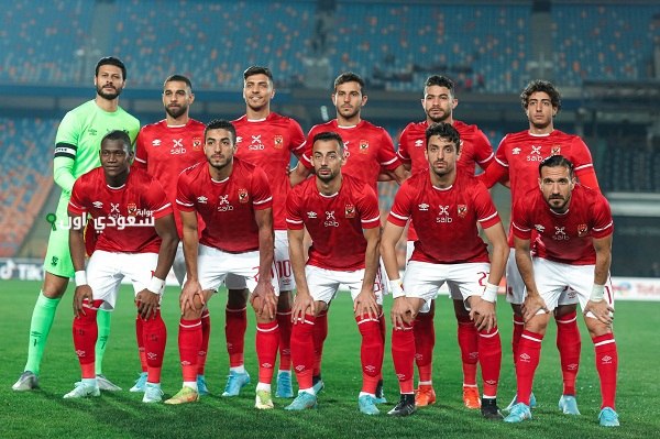 لاعبو الأهلي
