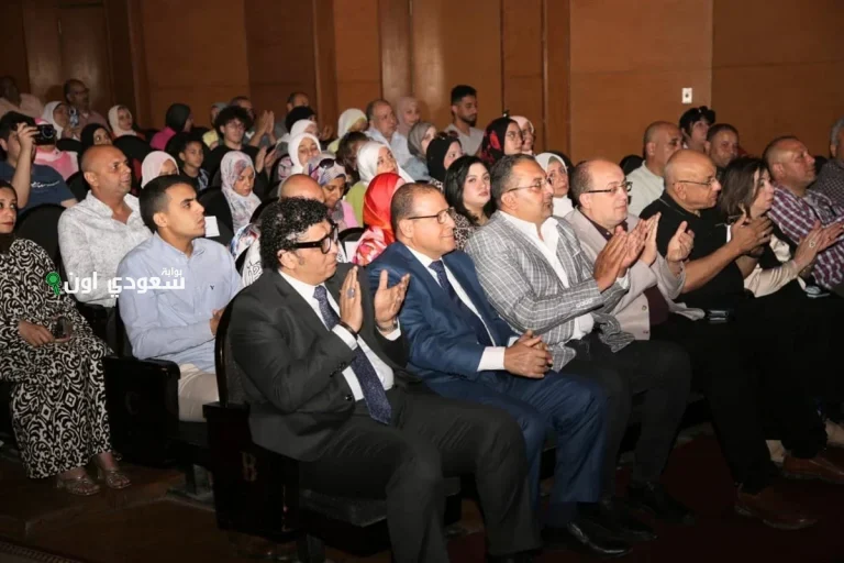 إعلان حزين من الفنانين وموظفي الأوبرا عن وفاة والد الدكتور علاء