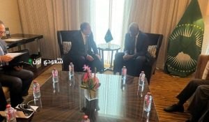 الخريجي يلتقي رئيس مفوضية الاتحاد الأفريقي