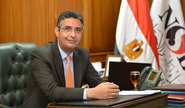 الدكتور شريف فاروق