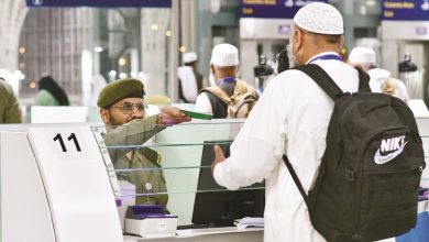 جوازات مطار المدينة تستقبل أول فوج حجاج