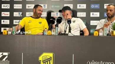 لوران بلان المدير الفني لفريق كرة القدم بنادي الاتحاد