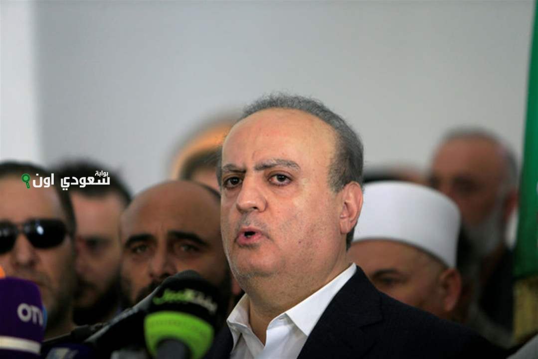 حبس وزير لبناني