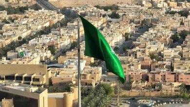 علم المملكة يرفرف بأعلى سارية في الرياض