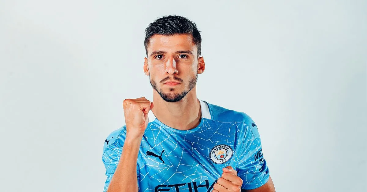 روبن دياز: فريق مانشستر سيتي قدم أداءً جادًا رغم الخسارة من الهلال السعودي في كأس العالم روبن دياز