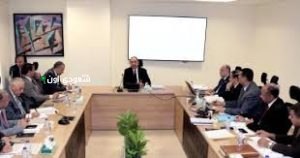 وزير قطاع الأعمال يناقش مشروعات الصناعات المعدنية وأداء الشركات القابضة