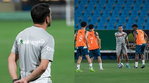 الشلهوب يعاقب بونو بالإقصاء