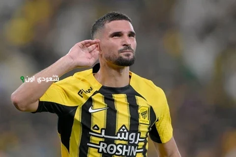 حسام عوّار