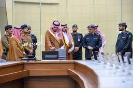 الفايز يتفقد مركز العمليات