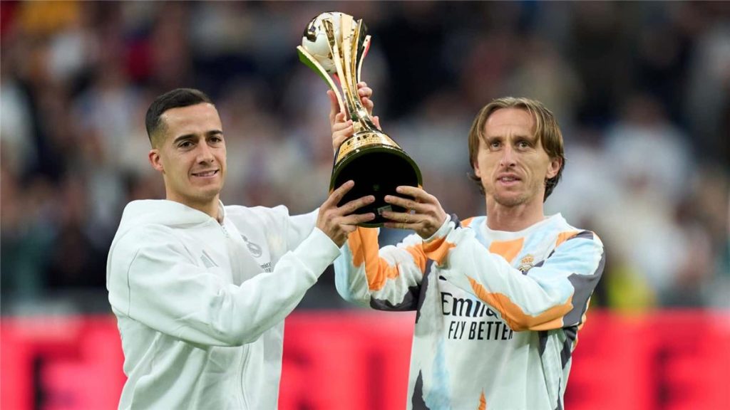 تجدد عقد لوكا مودريتش