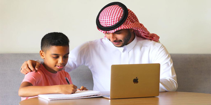 أولياء أمور يشتكون من