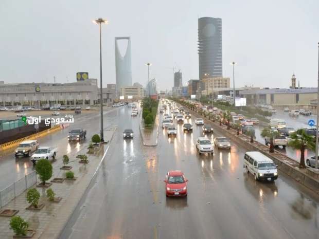 أمطار رعدية ورياح نشطة